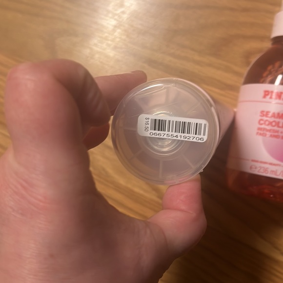 NWT Pink Seemless Cooling Mist(8 oz) and Lotion Set(6 oz) - Picture 2 of 5